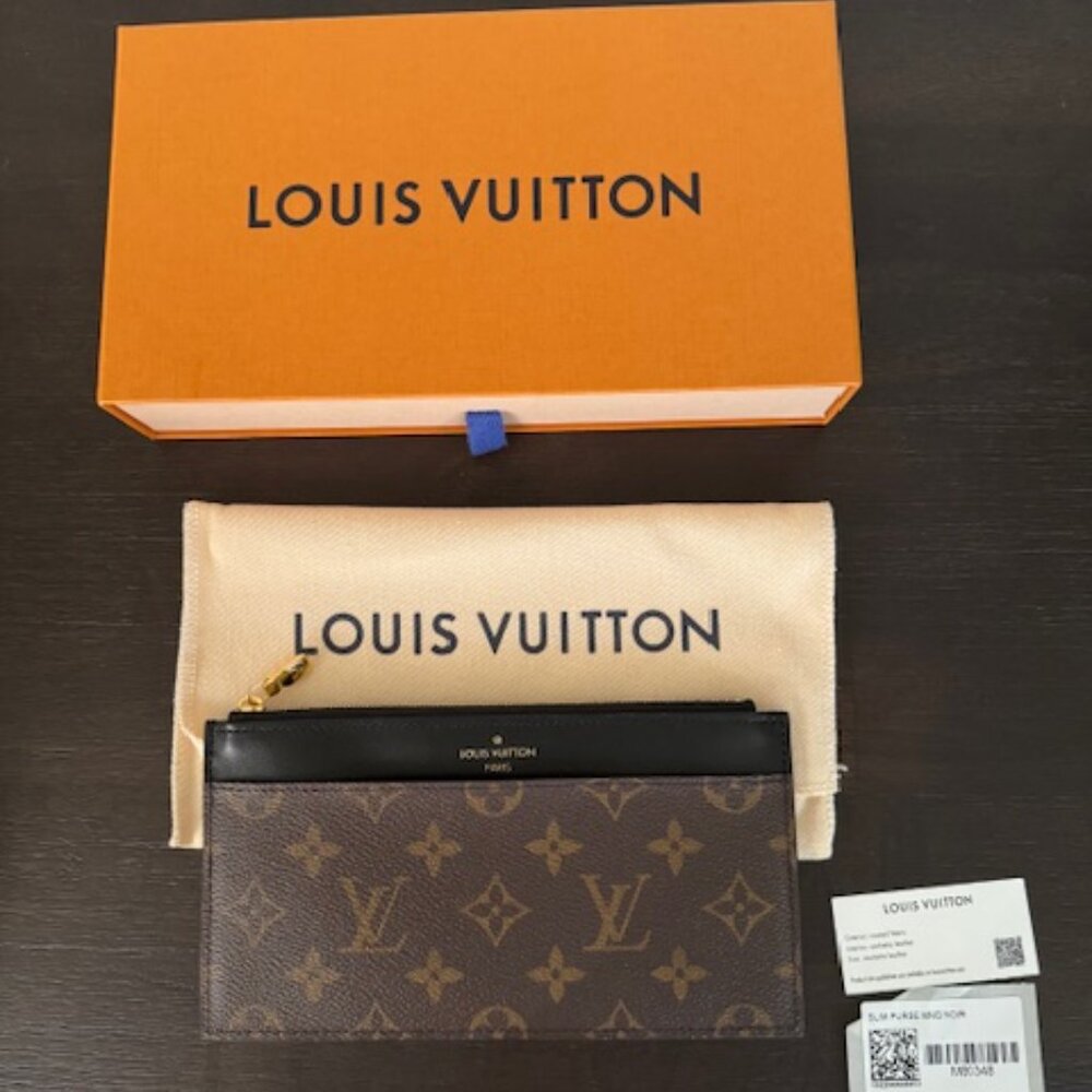 LOUIS VUITTON Slim Wallet/Purse - Authentic